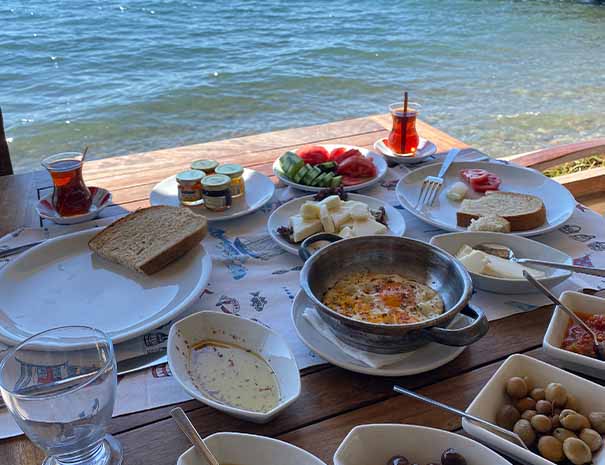 gulet-tiny-kahvalti